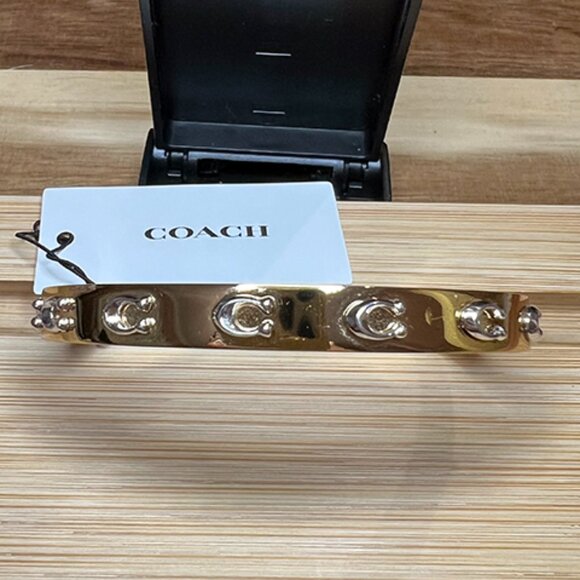 Coach Pegged C Logo Hinged Bangle Bracelet - NWT - Picture 1 of 5